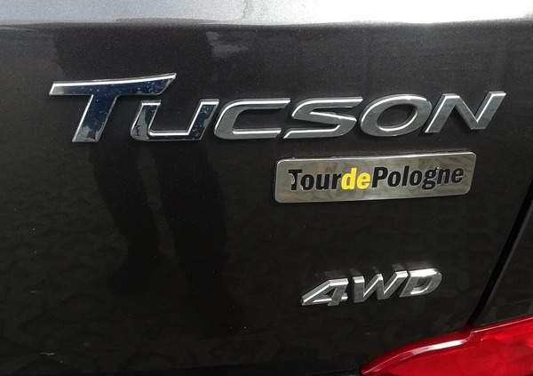 Hyundai Tucson cena 75000 przebieg: 175000, rok produkcji 2015 z Nowy Dwór Gdański małe 352